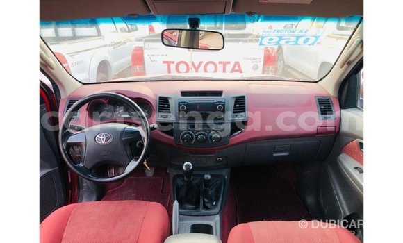 Nunua Imported Toyota Hilux Red Gari ndani ya Import - Dubai nchini Hhohho Nunua Imported Toyota Hilux Red Gari ndani ya Import - Dubai nchini Hhohho