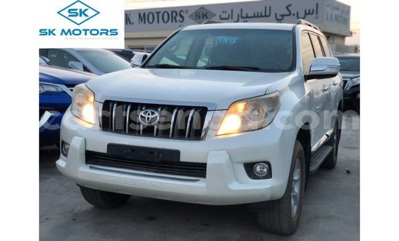 Acheter Import Voiture Toyota Prado Blanc à Import - Dubai, Hhohho Acheter Import Voiture Toyota Prado Blanc à Import - Dubai, Hhohho