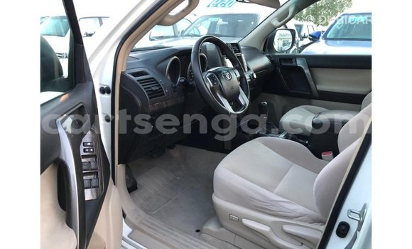 Nunua Imported Toyota Prado White Gari ndani ya Import - Dubai nchini Hhohho Nunua Imported Toyota Prado White Gari ndani ya Import - Dubai nchini Hhohho