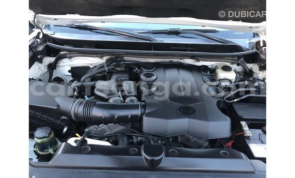 Nunua Imported Toyota Prado White Gari ndani ya Import - Dubai nchini Hhohho Nunua Imported Toyota Prado White Gari ndani ya Import - Dubai nchini Hhohho