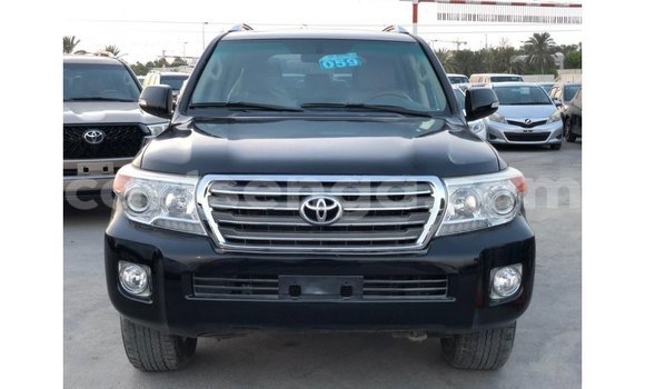 Nunua Imported Toyota Land Cruiser Black Gari ndani ya Import - Dubai nchini Hhohho Nunua Imported Toyota Land Cruiser Black Gari ndani ya Import - Dubai nchini Hhohho
