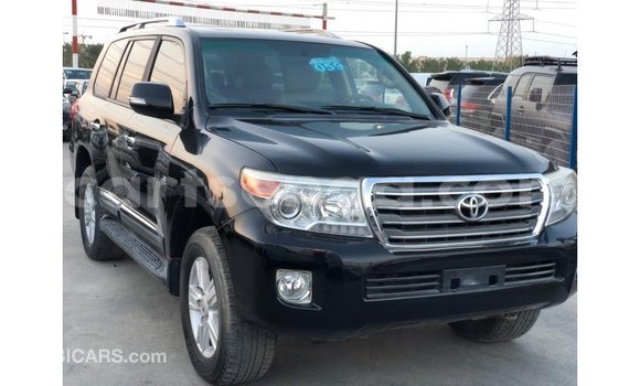 Nunua Imported Toyota Land Cruiser Black Gari ndani ya Import - Dubai nchini Hhohho Nunua Imported Toyota Land Cruiser Black Gari ndani ya Import - Dubai nchini Hhohho