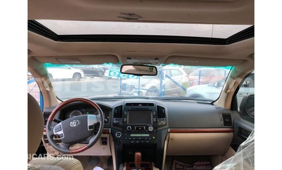 Nunua Imported Toyota Land Cruiser Black Gari ndani ya Import - Dubai nchini Hhohho Nunua Imported Toyota Land Cruiser Black Gari ndani ya Import - Dubai nchini Hhohho
