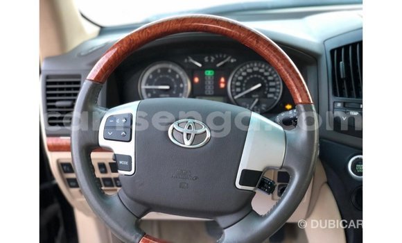 Nunua Imported Toyota Land Cruiser Black Gari ndani ya Import - Dubai nchini Hhohho Nunua Imported Toyota Land Cruiser Black Gari ndani ya Import - Dubai nchini Hhohho