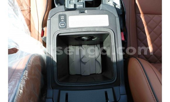 Buy Import Toyota Prado White Car in Import - Dubai in Hhohho Buy Import Toyota Prado White Car in Import - Dubai in Hhohho