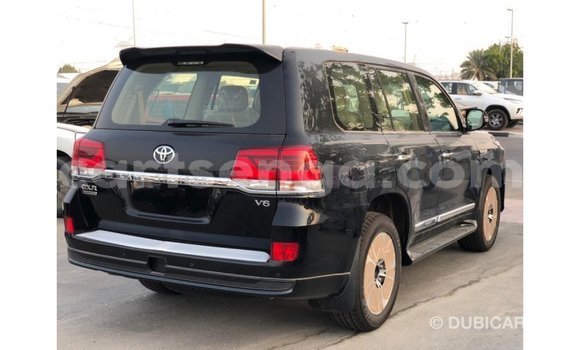 Nunua Imported Toyota Land Cruiser Black Gari ndani ya Import - Dubai nchini Hhohho Nunua Imported Toyota Land Cruiser Black Gari ndani ya Import - Dubai nchini Hhohho