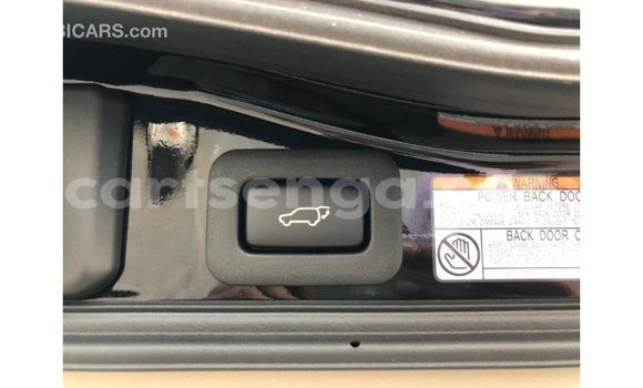 Nunua Imported Toyota Land Cruiser Black Gari ndani ya Import - Dubai nchini Hhohho Nunua Imported Toyota Land Cruiser Black Gari ndani ya Import - Dubai nchini Hhohho