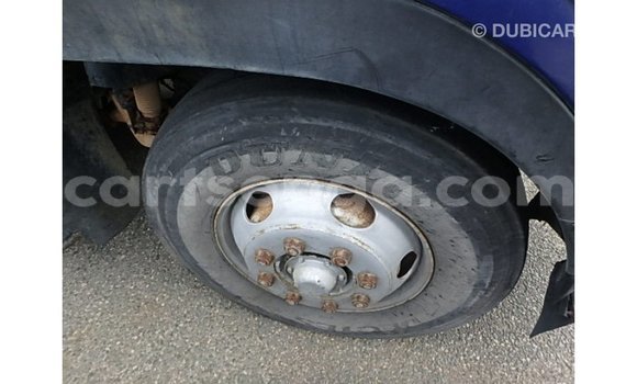 Acheter Import Utilitaire Nissan Evalia Bleu à Import - Dubai, Hhohho Acheter Import Utilitaire Nissan Evalia Bleu à Import - Dubai, Hhohho