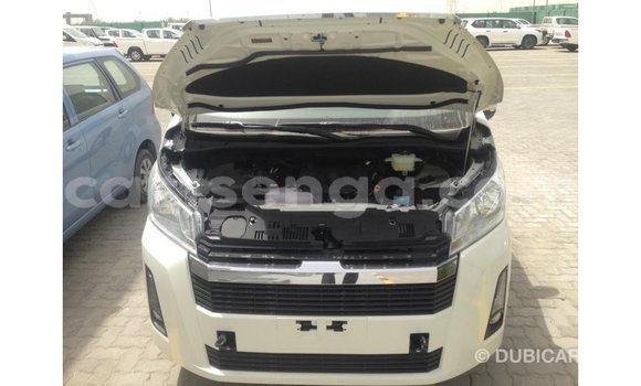 Acheter Import Voiture Toyota Hiace Blanc à Import - Dubai, Hhohho Acheter Import Voiture Toyota Hiace Blanc à Import - Dubai, Hhohho
