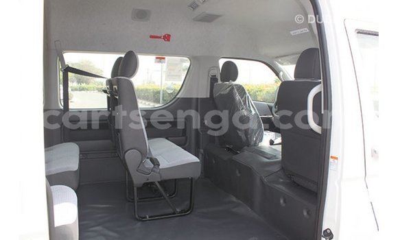 Acheter Import Voiture Toyota Hiace Blanc à Import - Dubai, Hhohho Acheter Import Voiture Toyota Hiace Blanc à Import - Dubai, Hhohho