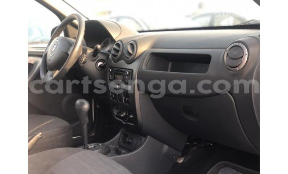 Nunua Imported Renault Duster White Gari ndani ya Import - Dubai nchini Hhohho Nunua Imported Renault Duster White Gari ndani ya Import - Dubai nchini Hhohho