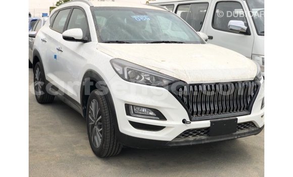 Nunua Imported Hyundai Tucson White Gari ndani ya Import - Dubai nchini Hhohho Nunua Imported Hyundai Tucson White Gari ndani ya Import - Dubai nchini Hhohho