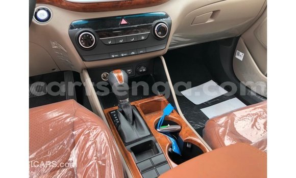 Nunua Imported Hyundai Tucson White Gari ndani ya Import - Dubai nchini Hhohho Nunua Imported Hyundai Tucson White Gari ndani ya Import - Dubai nchini Hhohho