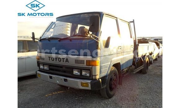 Nunua Imported Toyota Dyna Blue Gari ndani ya Import - Dubai nchini Hhohho Nunua Imported Toyota Dyna Blue Gari ndani ya Import - Dubai nchini Hhohho