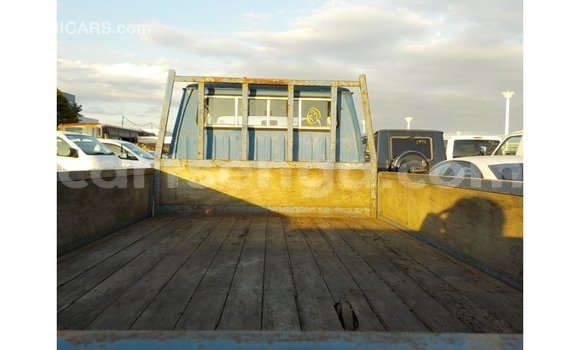 Acheter Import Voiture Toyota Dyna Bleu à Import - Dubai, Hhohho Acheter Import Voiture Toyota Dyna Bleu à Import - Dubai, Hhohho