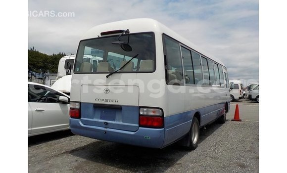 Acheter Import Voiture Toyota Coaster Blanc à Import - Dubai, Hhohho Acheter Import Voiture Toyota Coaster Blanc à Import - Dubai, Hhohho