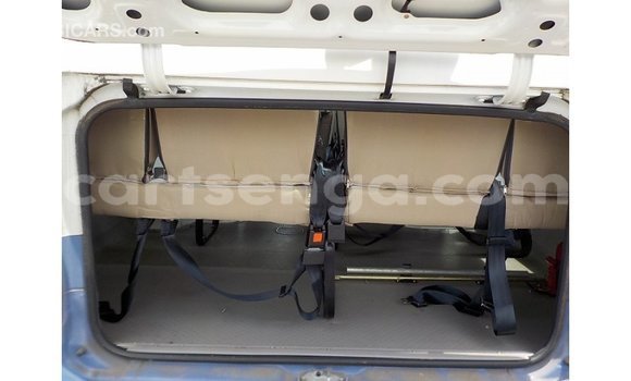 Acheter Import Voiture Toyota Coaster Blanc à Import - Dubai, Hhohho Acheter Import Voiture Toyota Coaster Blanc à Import - Dubai, Hhohho