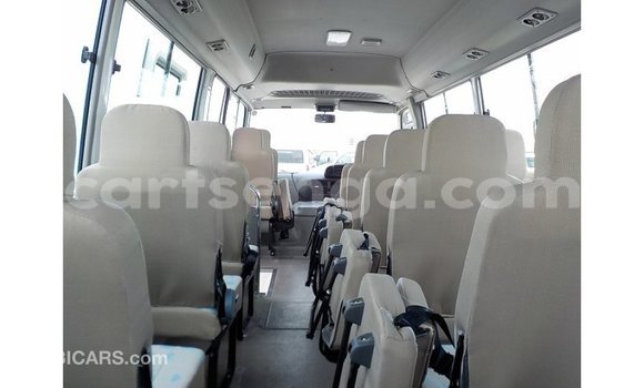 Acheter Import Voiture Toyota Coaster Blanc à Import - Dubai, Hhohho Acheter Import Voiture Toyota Coaster Blanc à Import - Dubai, Hhohho