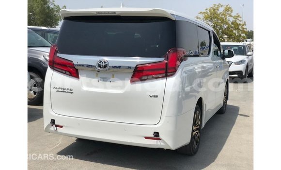 Nunua Imported Toyota Alphard White Gari ndani ya Import - Dubai nchini Hhohho Nunua Imported Toyota Alphard White Gari ndani ya Import - Dubai nchini Hhohho