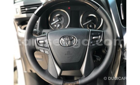 Nunua Imported Toyota Alphard White Gari ndani ya Import - Dubai nchini Hhohho Nunua Imported Toyota Alphard White Gari ndani ya Import - Dubai nchini Hhohho