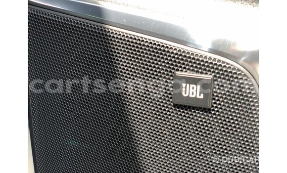 Nunua Imported Toyota Alphard White Gari ndani ya Import - Dubai nchini Hhohho Nunua Imported Toyota Alphard White Gari ndani ya Import - Dubai nchini Hhohho