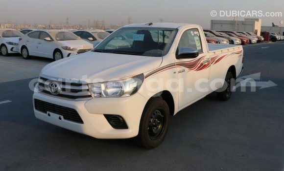 Acheter Import Voiture Toyota Hilux Blanc à Import - Dubai, Hhohho Acheter Import Voiture Toyota Hilux Blanc à Import - Dubai, Hhohho