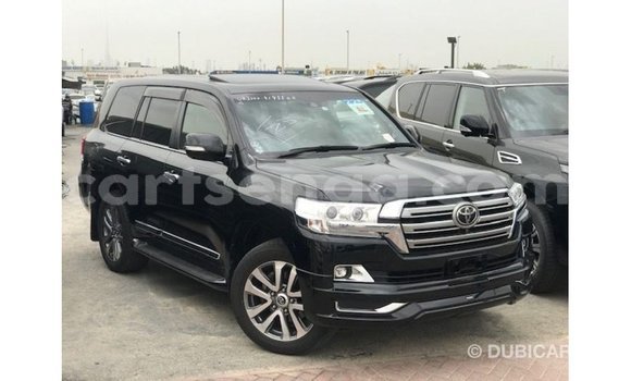 Nunua Imported Toyota Land Cruiser Black Gari ndani ya Import - Dubai nchini Hhohho Nunua Imported Toyota Land Cruiser Black Gari ndani ya Import - Dubai nchini Hhohho