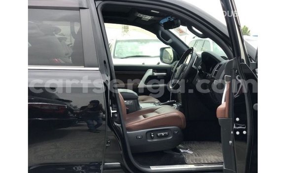 Nunua Imported Toyota Land Cruiser Black Gari ndani ya Import - Dubai nchini Hhohho Nunua Imported Toyota Land Cruiser Black Gari ndani ya Import - Dubai nchini Hhohho