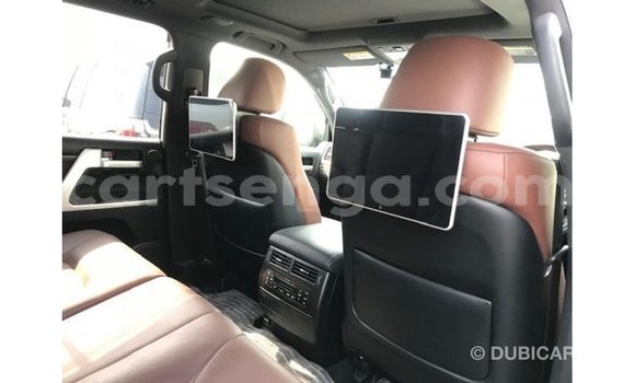 Nunua Imported Toyota Land Cruiser Black Gari ndani ya Import - Dubai nchini Hhohho Nunua Imported Toyota Land Cruiser Black Gari ndani ya Import - Dubai nchini Hhohho