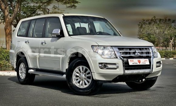 Buy Import Mitsubishi Pajero White Car in Import - Dubai in Hhohho Buy Import Mitsubishi Pajero White Car in Import - Dubai in Hhohho