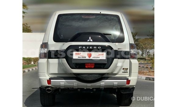 Acheter Import Voiture Mitsubishi Pajero Blanc à Import - Dubai, Hhohho Acheter Import Voiture Mitsubishi Pajero Blanc à Import - Dubai, Hhohho