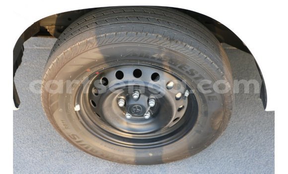 Acheter Import Voiture Toyota Hilux Blanc à Import - Dubai, Hhohho Acheter Import Voiture Toyota Hilux Blanc à Import - Dubai, Hhohho