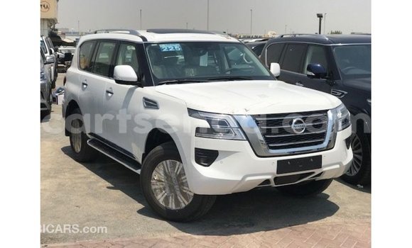 Acheter Import Voiture Nissan Patrol Blanc à Import - Dubai, Hhohho Acheter Import Voiture Nissan Patrol Blanc à Import - Dubai, Hhohho