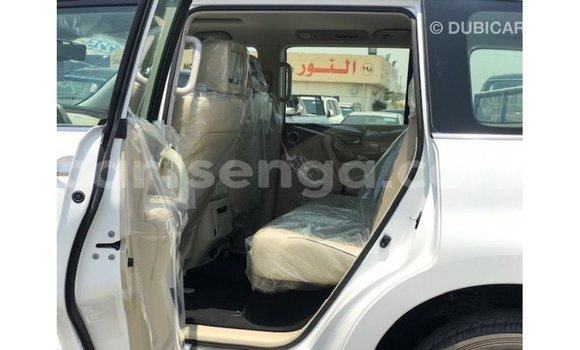 Acheter Import Voiture Nissan Patrol Blanc à Import - Dubai, Hhohho Acheter Import Voiture Nissan Patrol Blanc à Import - Dubai, Hhohho