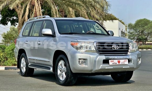 Buy Import Toyota Land Cruiser Other Car in Import - Dubai in Hhohho Buy Import Toyota Land Cruiser Other Car in Import - Dubai in Hhohho