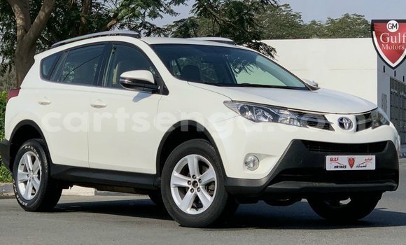 Buy Import Toyota 4Runner White Car in Import - Dubai in Hhohho