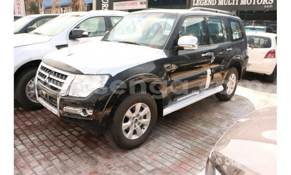 Buy Import Mitsubishi Pajero Black Car in Import - Dubai in Hhohho