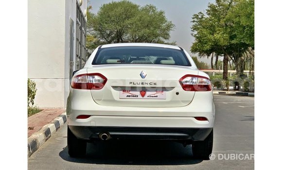 Acheter Import Voiture Renault Fluence Blanc à Import - Dubai, Hhohho Acheter Import Voiture Renault Fluence Blanc à Import - Dubai, Hhohho