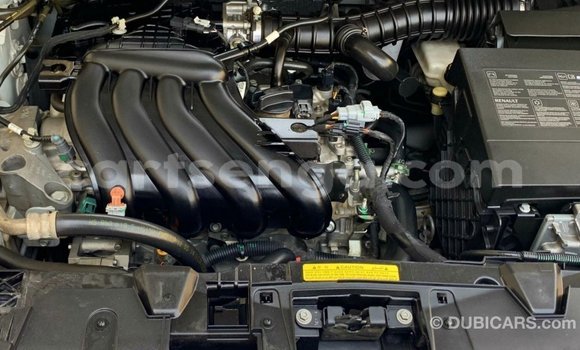 Acheter Import Voiture Renault Fluence Blanc à Import - Dubai, Hhohho Acheter Import Voiture Renault Fluence Blanc à Import - Dubai, Hhohho