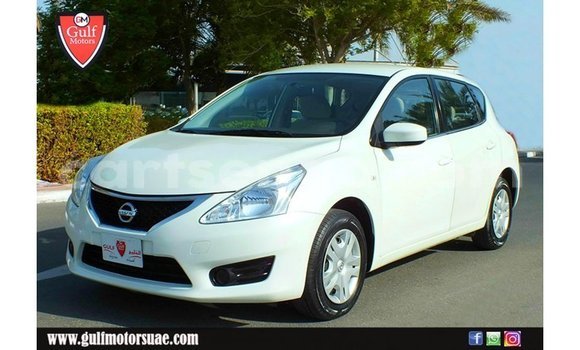 Nunua Imported Nissan Tiida White Gari ndani ya Import - Dubai nchini Hhohho