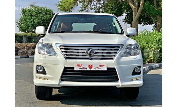 Acheter Import Voiture Lexus LX Blanc à Import - Dubai, Hhohho Acheter Import Voiture Lexus LX Blanc à Import - Dubai, Hhohho