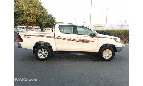Acheter Import Voiture Toyota Hilux Blanc à Import - Dubai, Hhohho Acheter Import Voiture Toyota Hilux Blanc à Import - Dubai, Hhohho