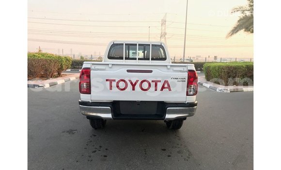 Acheter Import Voiture Toyota Hilux Blanc à Import - Dubai, Hhohho Acheter Import Voiture Toyota Hilux Blanc à Import - Dubai, Hhohho