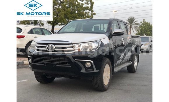 Nunua Imported Toyota Hilux Black Gari ndani ya Import - Dubai nchini Hhohho Nunua Imported Toyota Hilux Black Gari ndani ya Import - Dubai nchini Hhohho