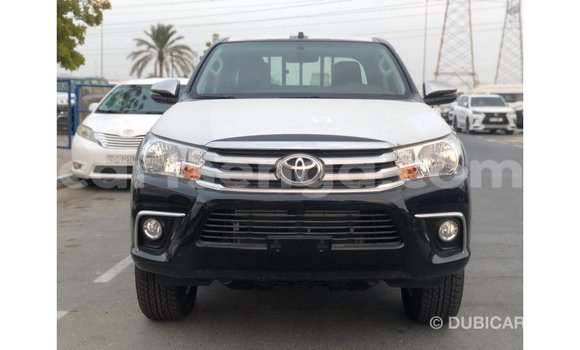 Acheter Import Voiture Toyota Hilux Noir à Import - Dubai, Hhohho Acheter Import Voiture Toyota Hilux Noir à Import - Dubai, Hhohho