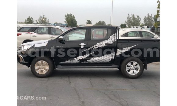 Acheter Import Voiture Toyota Hilux Noir à Import - Dubai, Hhohho Acheter Import Voiture Toyota Hilux Noir à Import - Dubai, Hhohho
