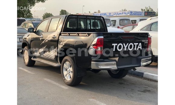 Acheter Import Voiture Toyota Hilux Noir à Import - Dubai, Hhohho Acheter Import Voiture Toyota Hilux Noir à Import - Dubai, Hhohho