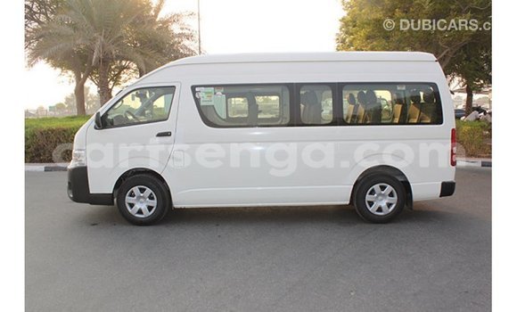 Buy Import Toyota Hiace White Car in Import - Dubai in Hhohho Buy Import Toyota Hiace White Car in Import - Dubai in Hhohho