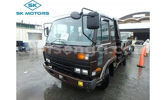 Medium with watermark nissan evalia hhohho import dubai 18970