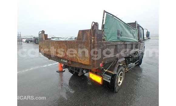 Acheter Import Utilitaire Nissan Evalia Marron à Import - Dubai, Hhohho Acheter Import Utilitaire Nissan Evalia Marron à Import - Dubai, Hhohho